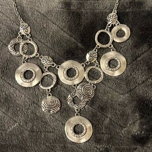 Vintage Silver Tone Necklac